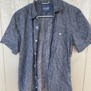Short sleeve button down